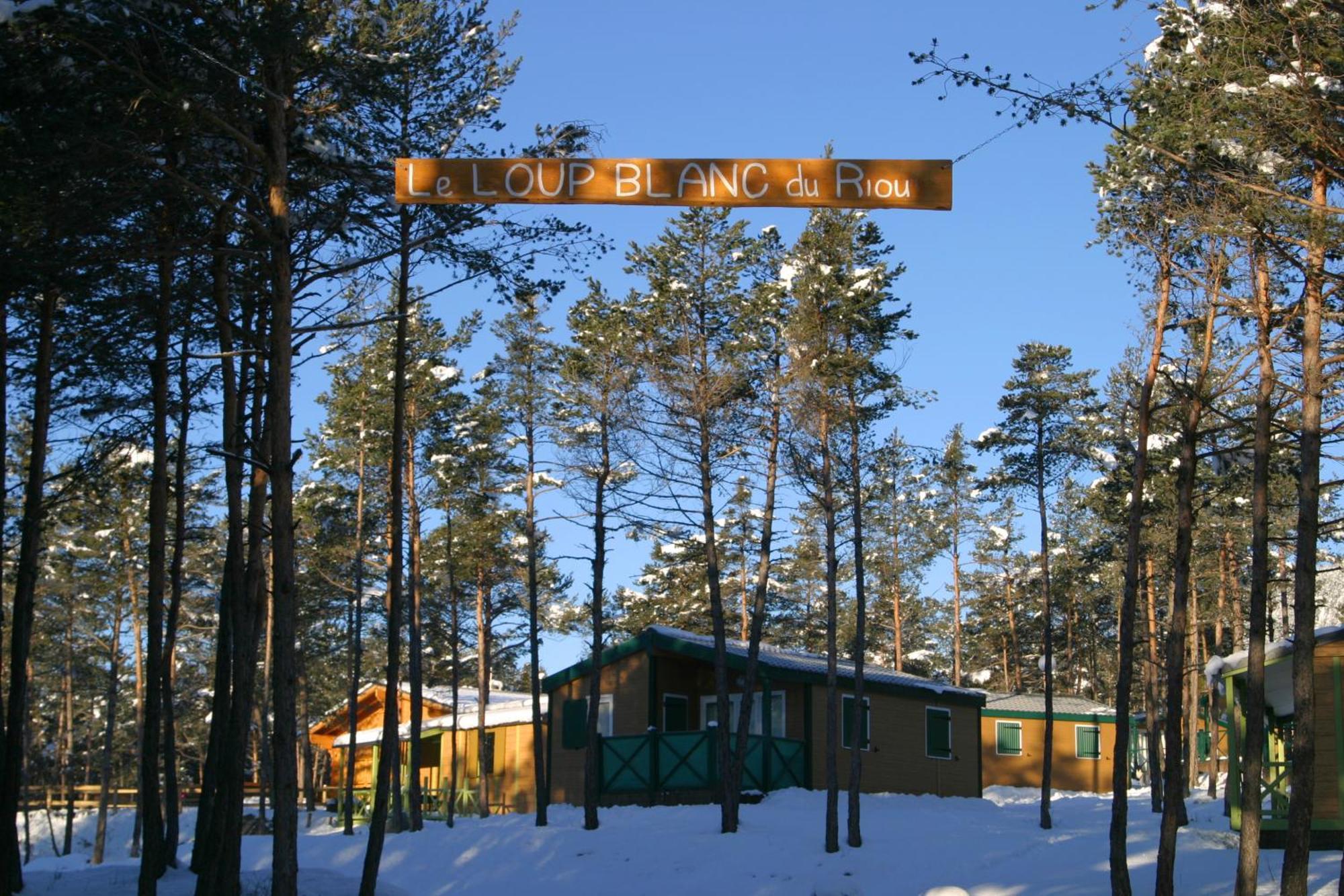 Parc Residentiel De Loisir : Le Loup Blanc Du Riou Barcelonnette Exterior foto